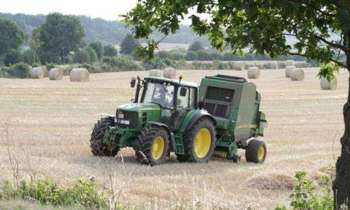 11815 | tracteur au travail - 