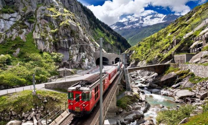 Puzzle Train Touristique