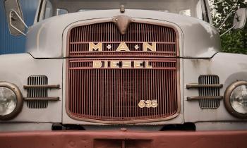 Puzzle 12063 - Un vieux MAN diesel