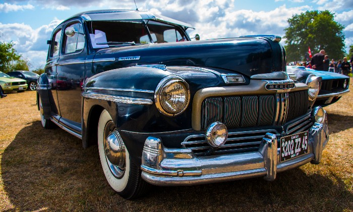 Puzzle Ford Mercury 1946