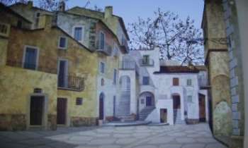 1407 | Village Espagnol - Douceur de l'ombre et de la pierre aux couleurs chaudes...dans les villages anciens de la région d'Alicante...la fraîcheur est recherchée ! (aquarelle)