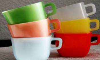 2137 | Tasses - Un set de tasses sympa, tout prêt pour les pique-niques de saison, ou le camping.