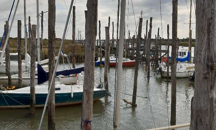 puzzle Port d'Aiguillon sur Mer, amarrage des bateaux