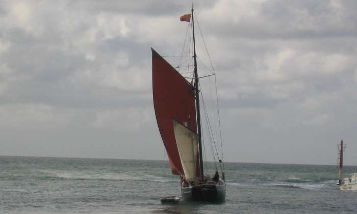 puzzle Navigation, Bisquine naviguant sur les côtes du Cotentin (Manche)