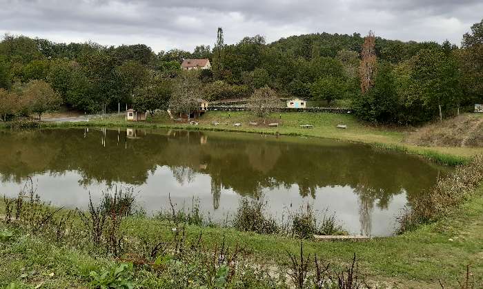 puzzle Plan d'eau, Plan d'eau de Villefranche-du-Périgord ( Dordogne )