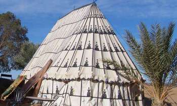 11045 | La tente à Merzouga-Maroc - La tente caîdale est une tente traditionnelle Marocaine  !!