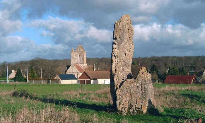 puzzle la Pierre-Cornue, menhir à Condé-sur-Ifs 14173