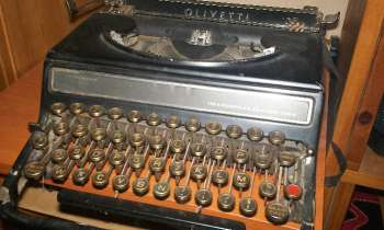 10064 | Machine à écrire - Ancienne Machine à écrire
