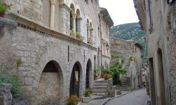 10829 | ruelle St Guilhem le Désert - 