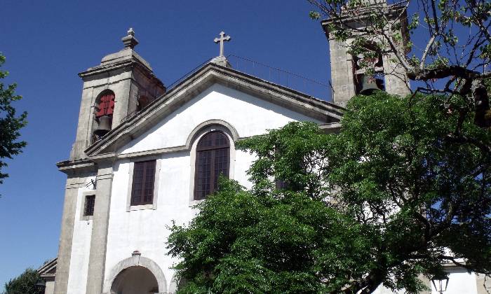 puzzle OUREM et son église, charmante église au PORTUGAL