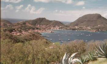 10736 | ANSE du BOURG les SAINTES - 