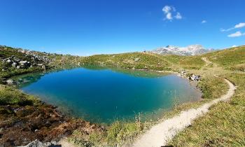 10851 | le lac bleu - le lac bleu dans les alpes