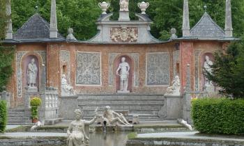 11140 | Fontaine - Fontaine dans les jardins du château de Hellbrunn à Salzbourg Autriche