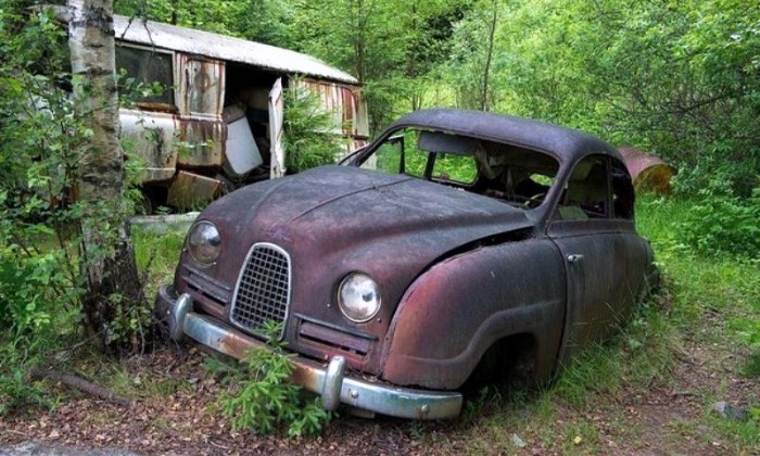 puzzle SAAB ABANDONNÉE, SAAB 93 ABANDONNÉE